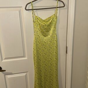 NWOT Backless Floral Maxi Dress